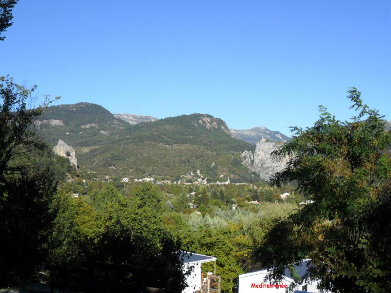 Residence De Plein Air Panoramique A La Porte Des Gorges Du Verdon Castellane Exterior photo